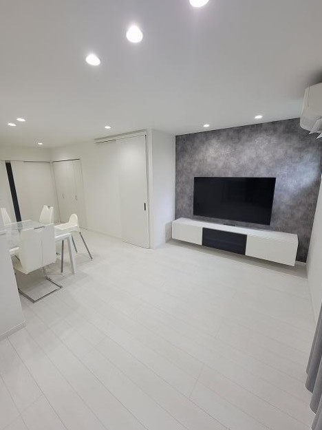 伏見区桃山南大島町の居間・リビング