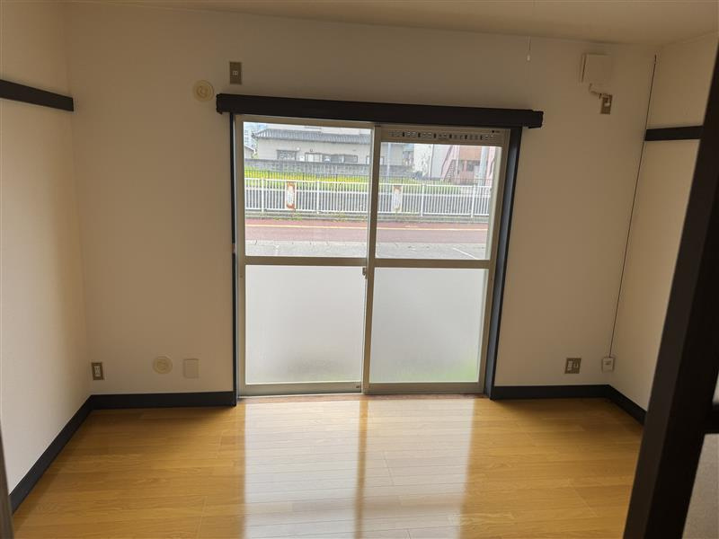 パレスマエカワB棟の居間・リビング