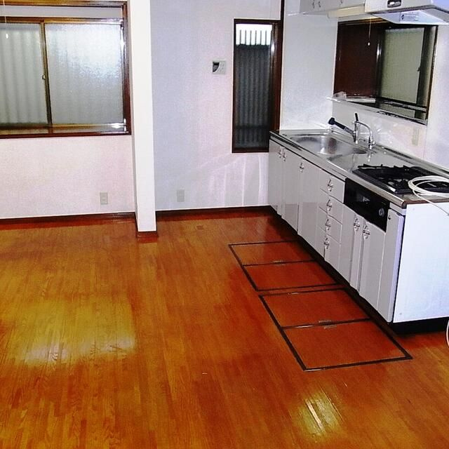 東久留米市東本町の中古一戸建のキッチン