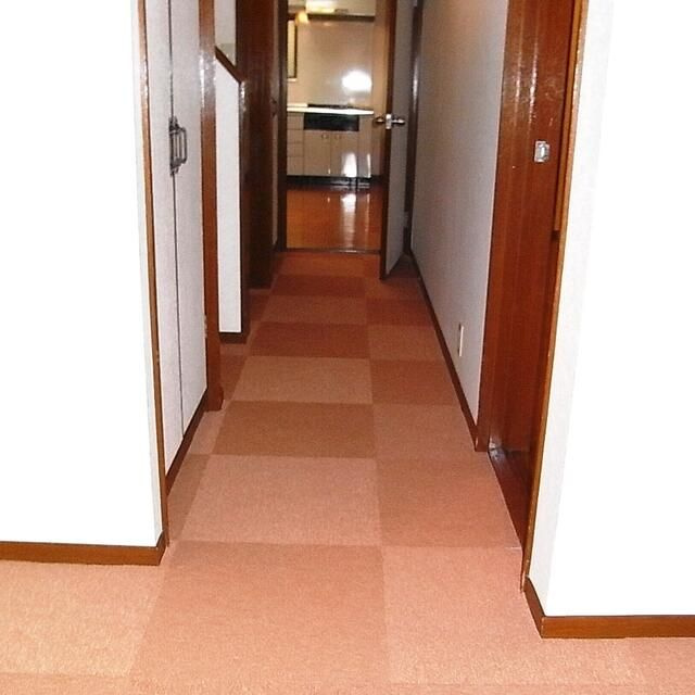 東久留米市東本町の中古一戸建の玄関