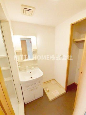 Ｍａｈａｌｏの洗面所|独立洗髪洗面台がついています★