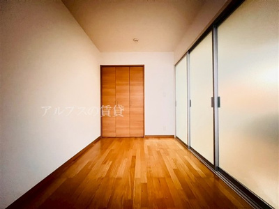 【洋室】 | Bonheur E