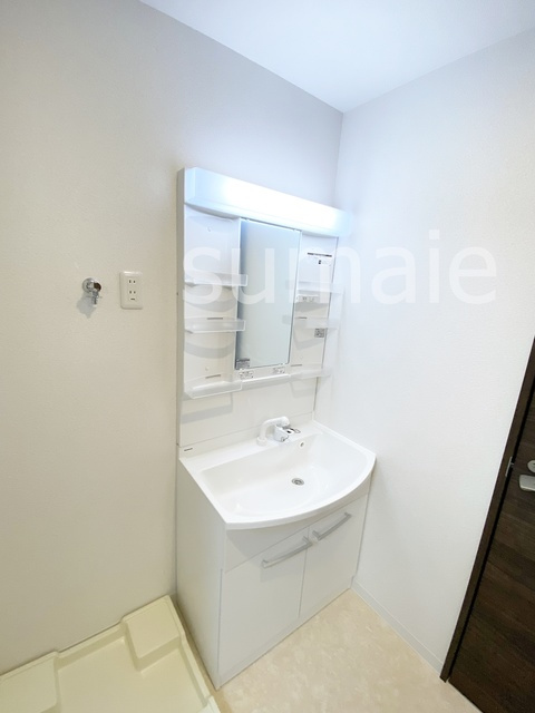 金城ビルの洗面所|独立洗面台です！