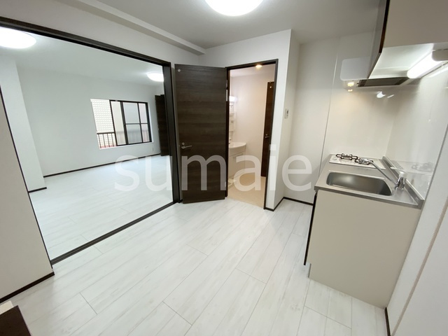 金城ビルの居間・リビング|リビングです