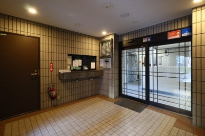 【エントランス】 | ライオンズマンション御徒町第五 | ゆとりのあるエントランスです