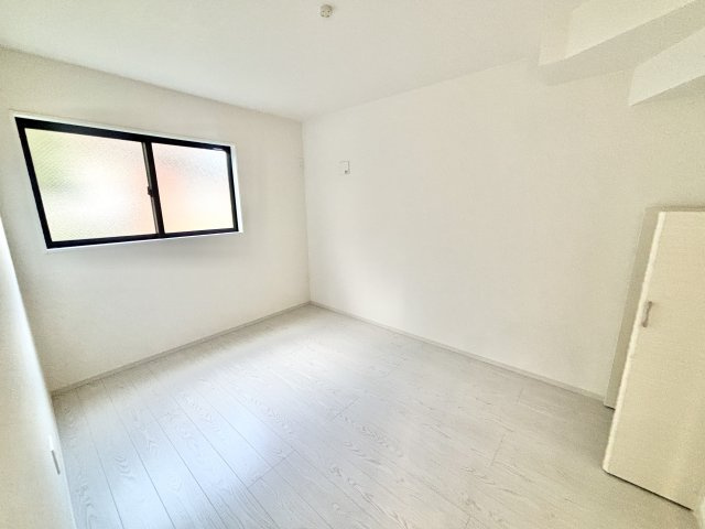 【仲介手数料無料／名古屋市港区】港区宝神3期　Terrechez　新築戸建の洋室