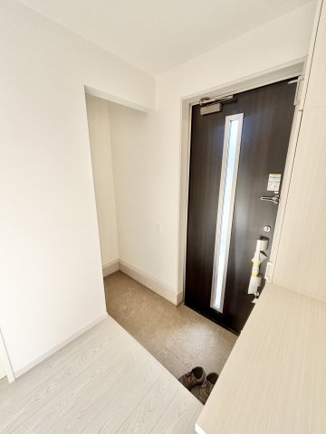 【仲介手数料無料／名古屋市港区】港区宝神3期　Terrechez　新築戸建の玄関