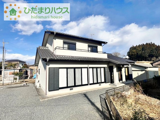 【外観】 | 桜川市加茂部　中古戸建 | たっぷりの陽光と心地よい風が舞い込む住まい