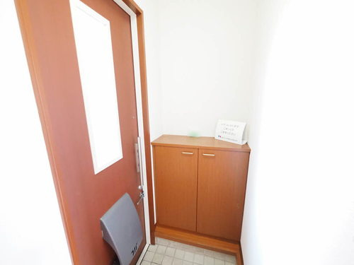 クレールメゾンの玄関|シューズボックス付きの玄関です☆