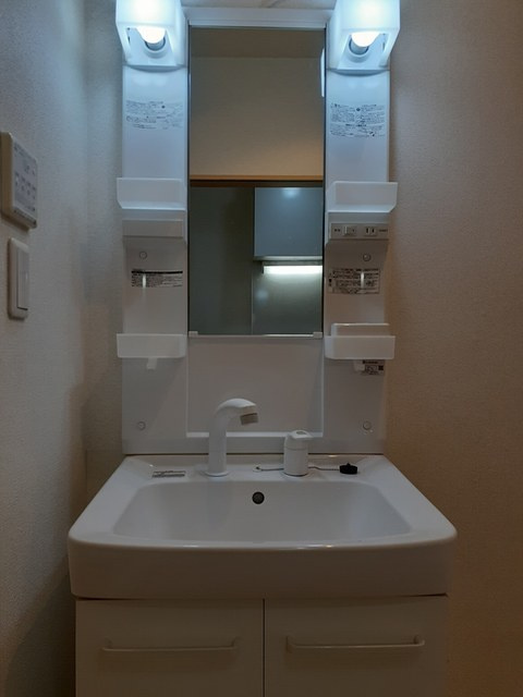 ヒルサイド下永谷の洗面所|洗面所