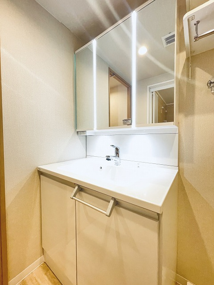 【独立洗面台】 | ヴォルフスガルテン二日市