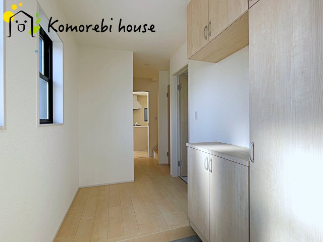 蓮田市見沼町　新築一戸建て　01の玄関|26.1.15　撮影済み