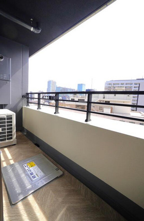 【バルコニー】