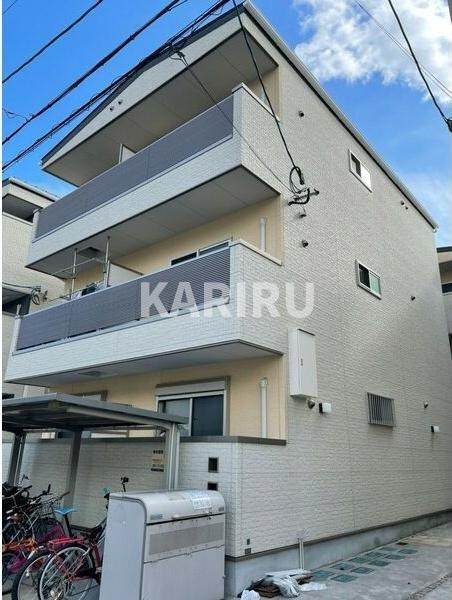 FmaisonLORE I番館のエントランス