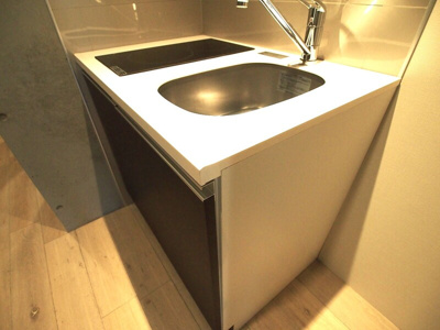 【キッチン】 | WEST横浜 | 掃除しやすいIHクッキングヒーター☆