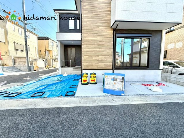 見沼区東大宮55期　新築戸建　GRACE01の駐車場