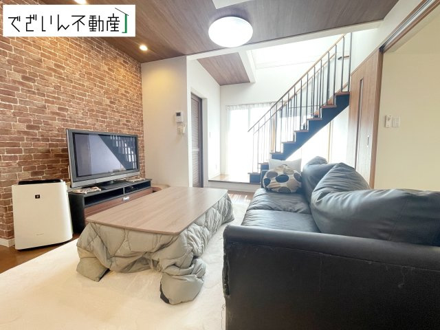 【居間・リビング】 | 行田市富士見町1丁目　中古住宅   | 現地(2025年10月撮影)