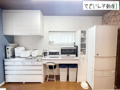 【キッチン】 | 行田市富士見町1丁目　中古住宅   | 現地(2025年10月撮影)