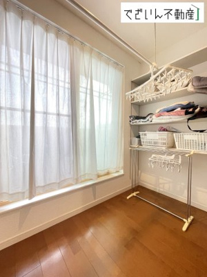 【その他】 | 行田市富士見町1丁目　中古住宅   | 室内物干しスペース
現地(2025年10月撮影)