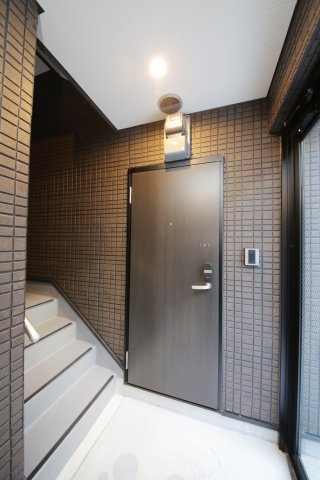 ル・シェール南名古屋の玄関