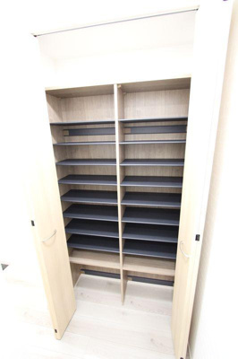 【収納】 | パークサイドTORTOISE | 玄関廊下物入