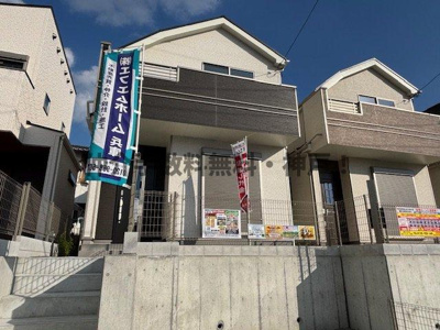 【外観】 | 神戸市垂水区桃山台3丁目　新築戸建1号棟　仲介手数料無料！ | 外はこのようになっています