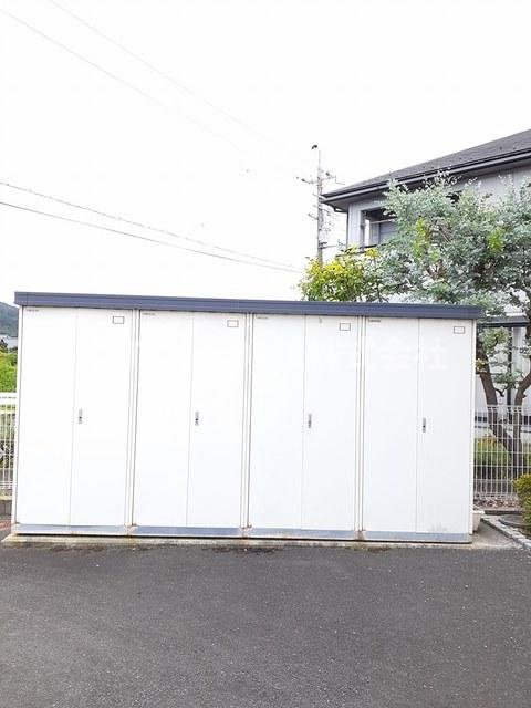 京丹後市大宮町周枳のアパートのその他共用部分|外部トランクは無料で使用ＯＫ◎