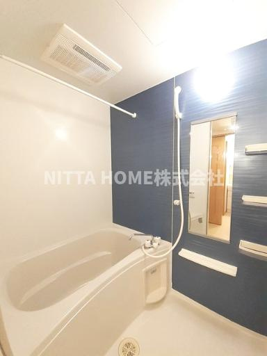 フローレンスの浴室|追い焚き機能・浴室乾燥機も設置済み♪