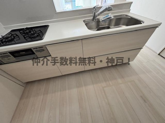 【キッチン】 | 神戸市垂水区桃山台3丁目　新築戸建2号棟　仲介手数料無料！ | お料理しやすいキッチンです