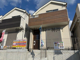 【外観】 | 神戸市垂水区桃山台3丁目　新築戸建2号棟　仲介手数料無料！ | きれいな外観です