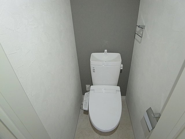 KARIN上沢フロントのトイレ|温水洗浄付きトイレ