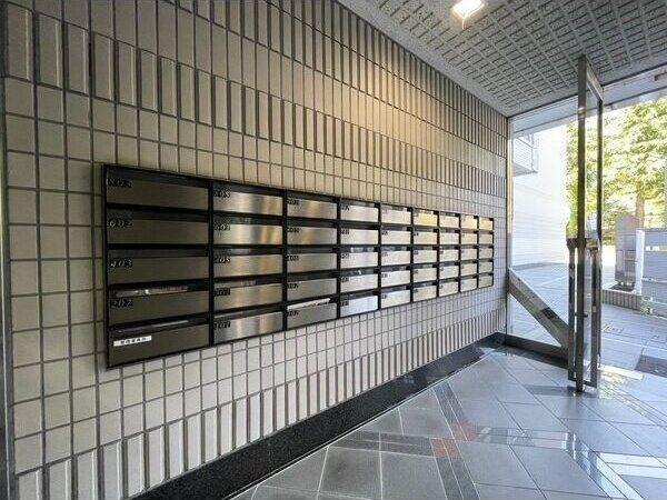 ガーネットヒルズ広瀬町のエントランス
