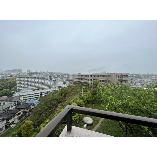 ライオンズマンション西舞子の展望