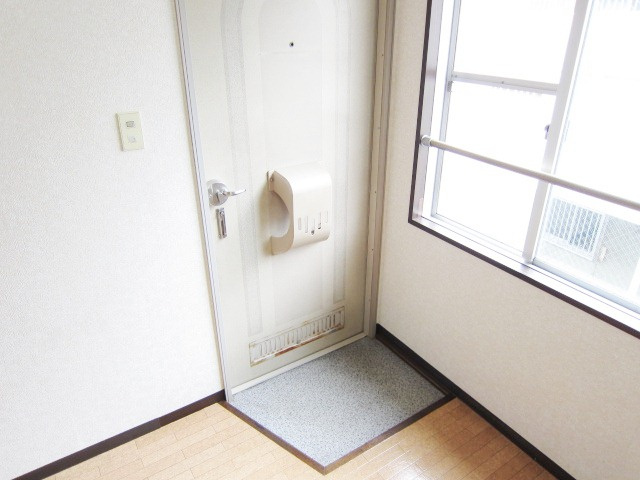 ビューコートの玄関|※イメージ別号室写真