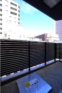 【バルコニー】