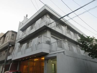 シャトー小林の外観