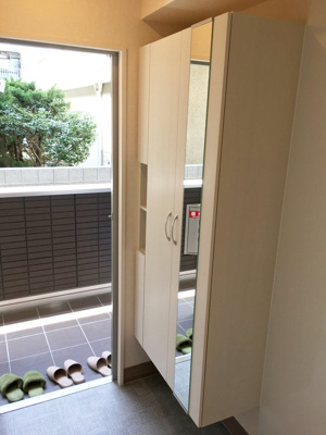 【玄関】 | ジュネスコート | 鏡付き♪