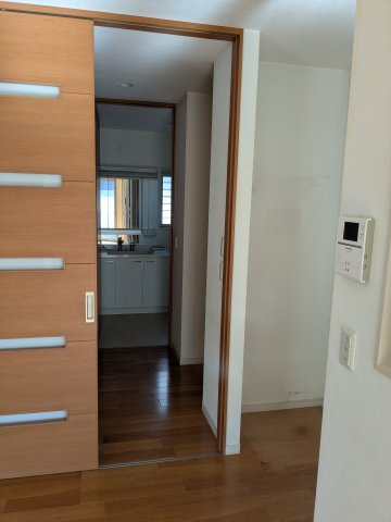 中古戸建　高崎市三ツ寺町の独立洗面台