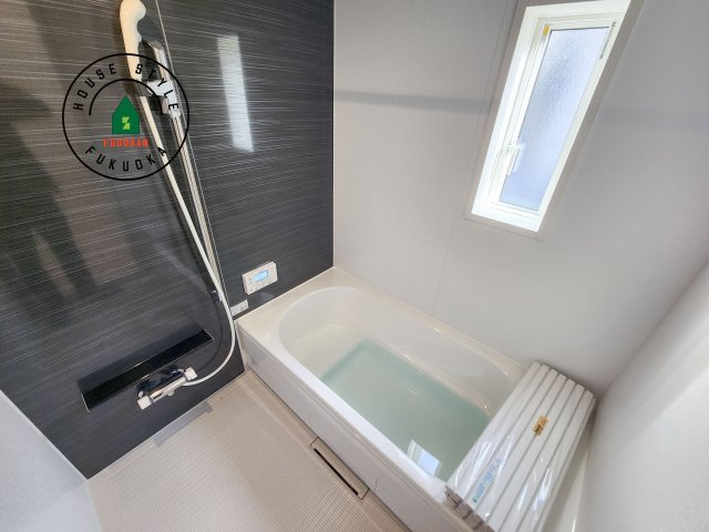 福岡市西区今宿東3丁目第10-6棟(4号棟)の内観：施工例|浴室は一日の疲れを癒す場所だから、家族みんながゆったりできる快適設計。追い炊き機能付きオートバス。安定した温度で、いつでも快適に入浴できます。