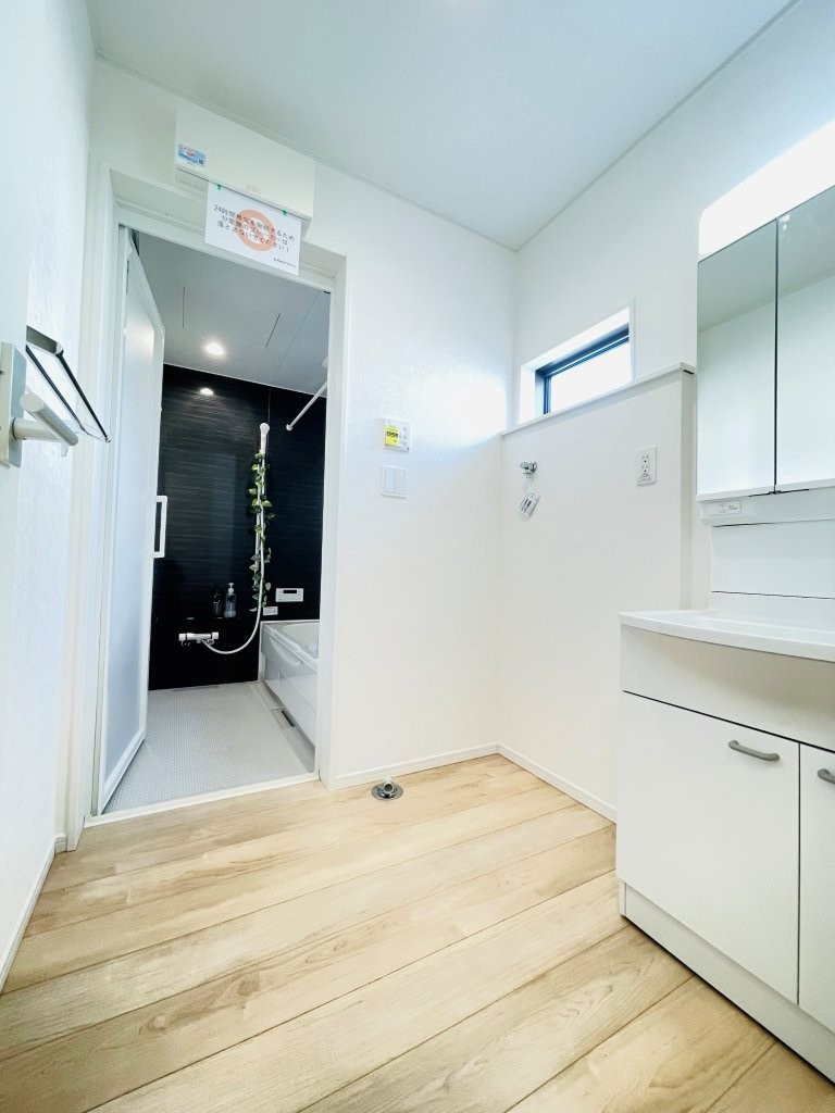 豊田市野見山町第5　新築分譲住宅　全2棟　1号棟の脱衣所