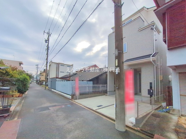 ハートフルタウン笠取町3期の前面道路含む現地写真