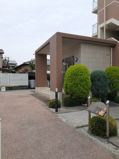 【エントランス】