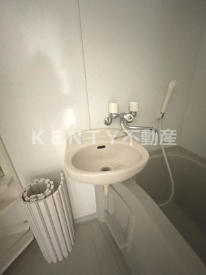 【洗面所】 | アデッソ大森 | 脱衣スペースもあります