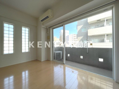 【居間・リビング】 | アデッソ大森 | おしゃれなリビングです