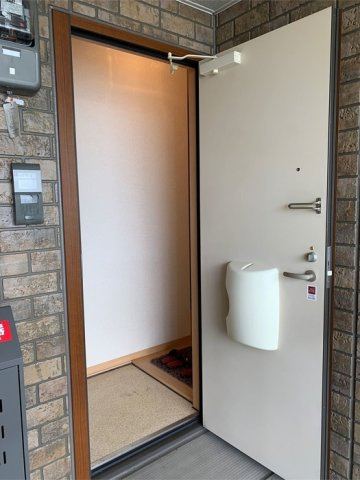 ヴェルドミール･大山の玄関|シューズボックス付きの玄関です☆