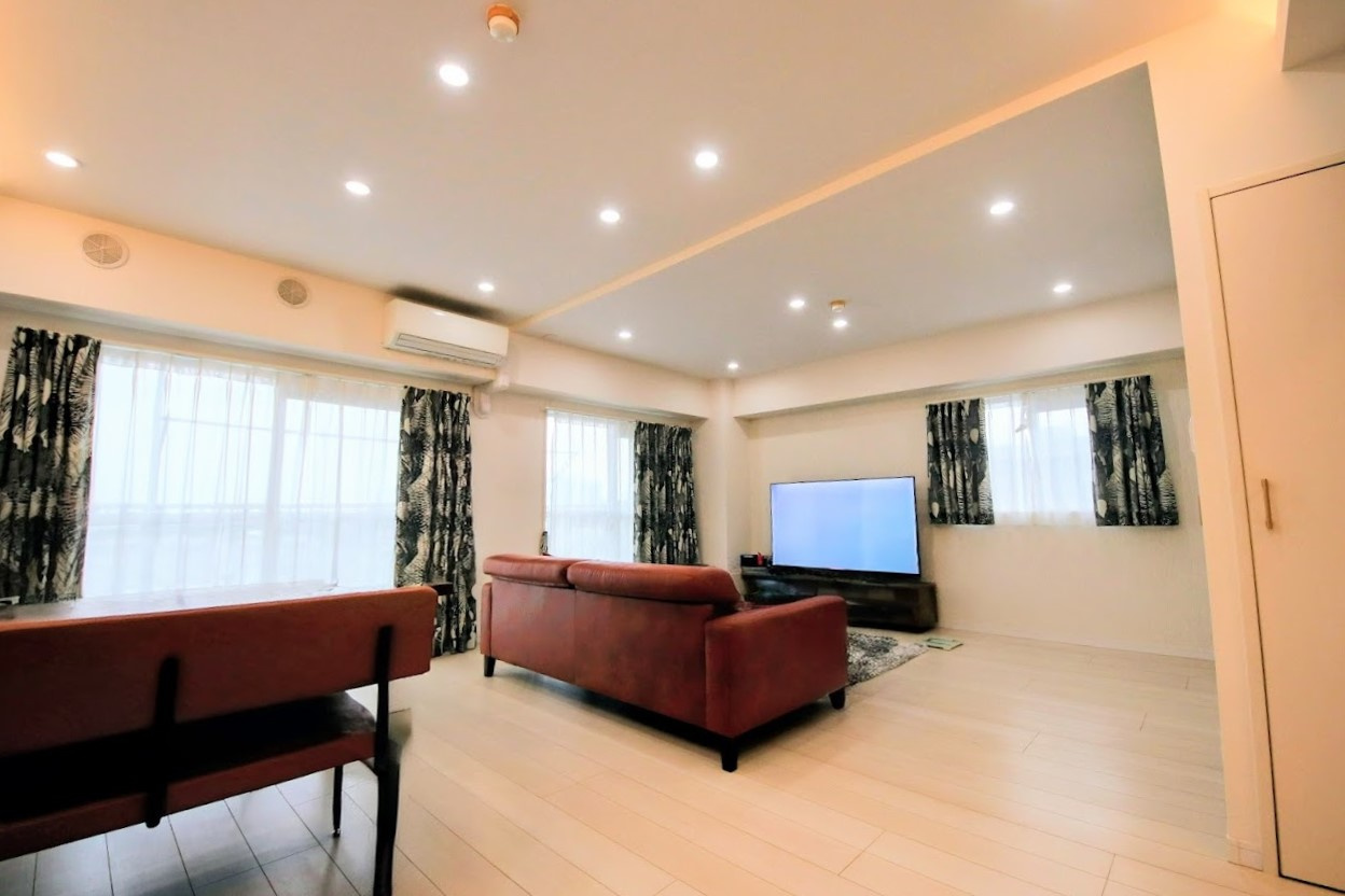 幕張ファミリーハイツ１号棟の居間・リビング