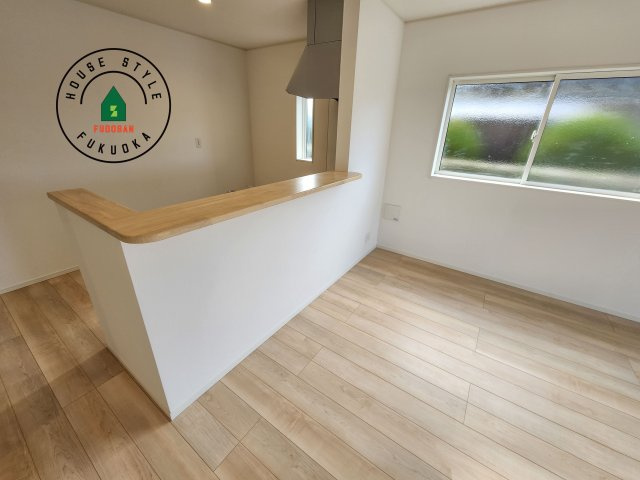 福岡市西区今宿東3丁目第10-6棟(6号棟)の内観：施工例|ダイニングとリビングのメリハリが付けやすい空間設計になっています。