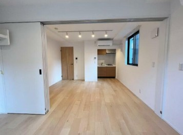 【居間・リビング】 | GRAN PASEO西新宿 | 7.7帖のきれいなDK。