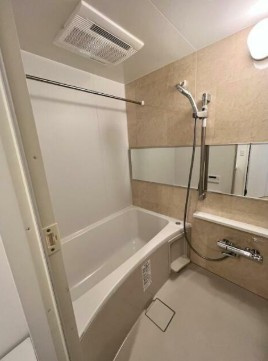【浴室】 | GRAN PASEO西新宿 | 浴室乾燥機付きバス。