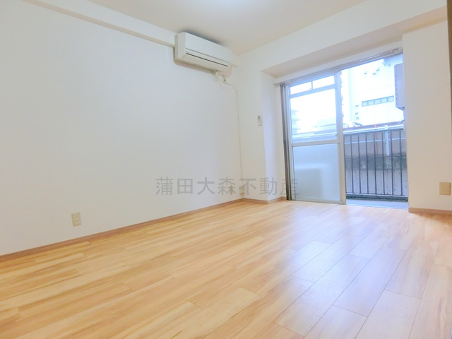 コーポ大田の居間・リビング|洋室6.5帖